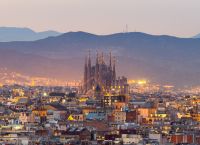 Poza 3 pentru galeria foto FOTO | Top 10 orașe din Europa pentru un city-break la căldură în februarie