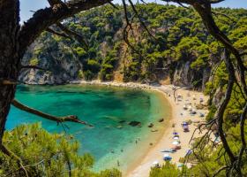 Grecii speră la un flux de 40 mil. de turiști anual, cel puțin pe termen mediu