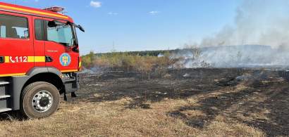 Incendiu de vegetație în Ilfov: 10 autospeciale ISU intervin pentru oprirea...