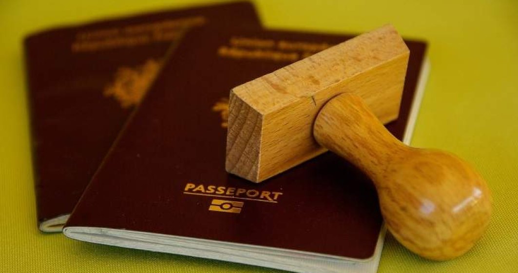 Cetatenii ucraineni care au pasapoarte biometrice pot intra in Romania fara viza, incepand de duminica
