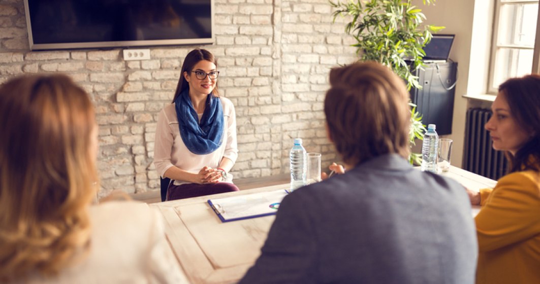 Cum să obții primul loc de muncă: sfaturi pentru a face față cu brio interviului de angajare