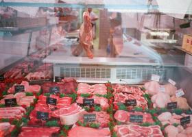 ”Legea cărnii”. Parlamentarii vor să interzică ”carnea sintetică”, iar pe...