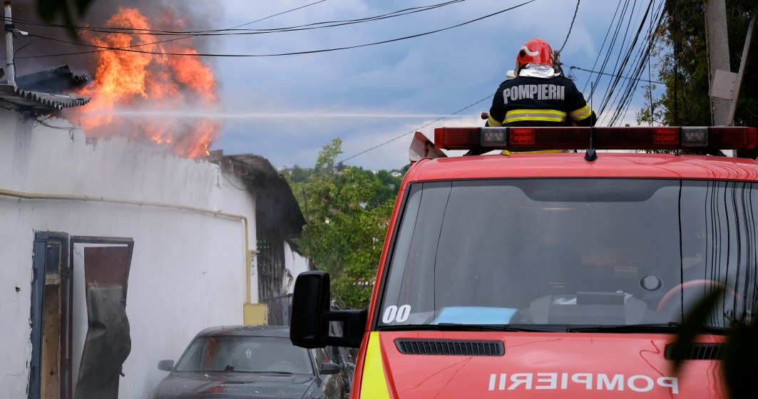 Incendiu la un salon de evenimente din Otopeni