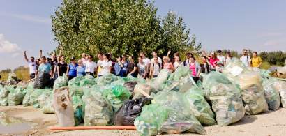 Let's Do It, Romania!: Peste 338.000 de voluntari au participat la Ziua de...