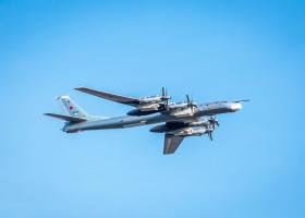 Două bombardiere rusești au zburat în apropierea statului american Alaska