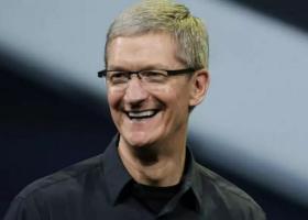 Șeful Apple, Tim Cook, a obținut un câștig fabulos din vânzarea de acțiuni...