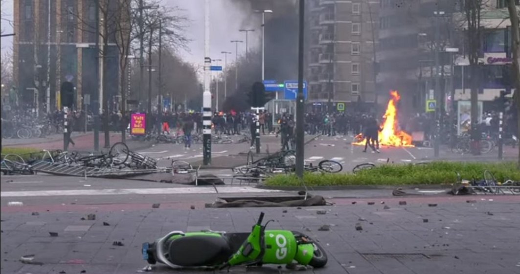 Proteste violente în Olanda, ca urmare a restricțiilor anti-COVID-19