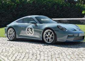 Cel mai ușor Porsche 911 are 518 cai putere și îmbină transmisia manuală cu...