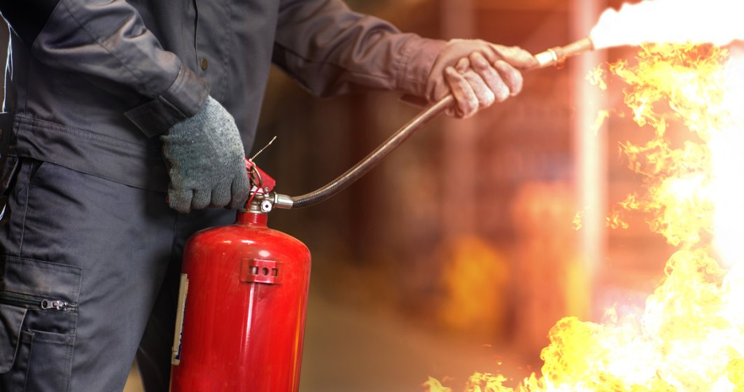 Ghidul complet de protecție împotriva incendiilor | Ce trebuie făcut, cum te ajută o asigurare, ce trebuie știut