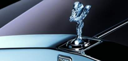 Povestea de dragoste care a inspirat celebra emblema Rolls-Royce