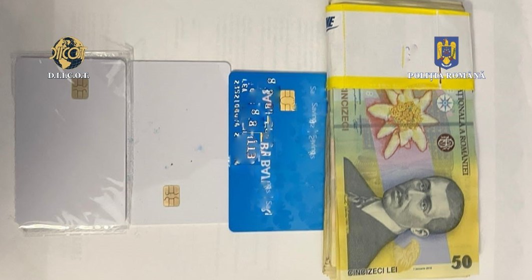 Cum le erau furați banii românilor de pe card când mergeau la ATM: metoda folosită de de infractori și în străinătate
