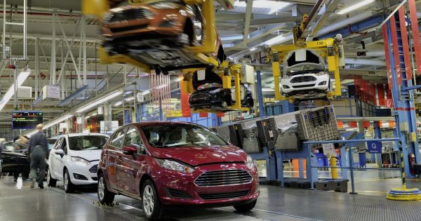 Ford va concedia 3.500 de persoane dintr-o singură uzină. Care este motivul