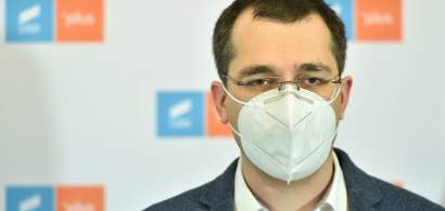 Vlad Voiculescu, fotografiat fără mască pe holurile Parlamentului