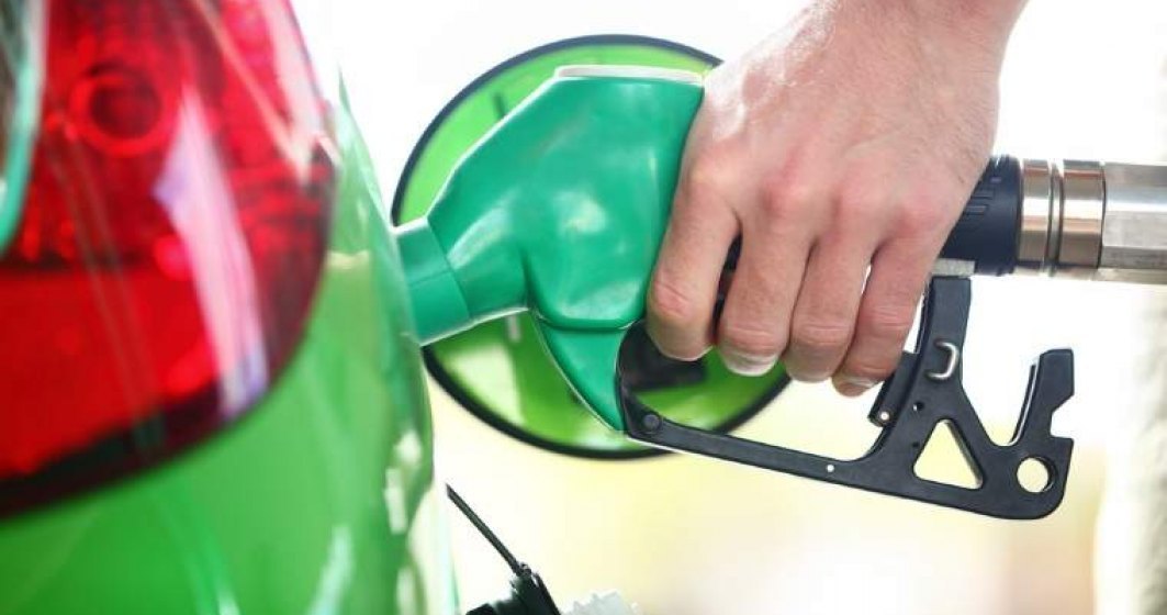 Consiliul Concurentei: Companiile petroliere sa afiseze simultan majorarea preturilor la carburanti