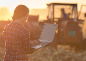 Rabla pentru tractoare: fermierii români primesc 20.000 de euro nerambursabili