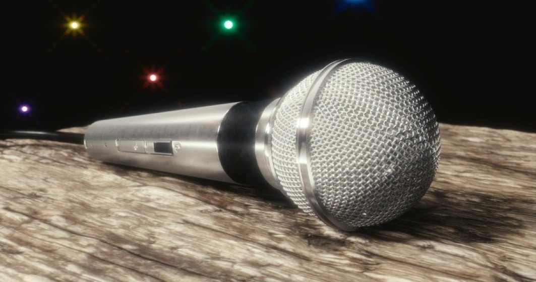 Pacatele public speaking-ului autohton: Cinci idei simple care te-ar ajuta sa tii un discurs decent
