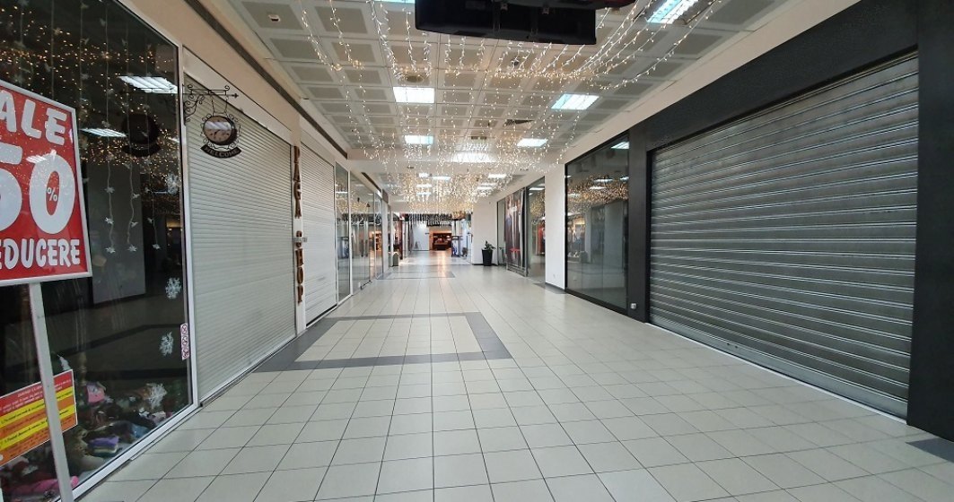 Mall-urile din România, de la liste de așteptare pentru chiriași, la spații goale