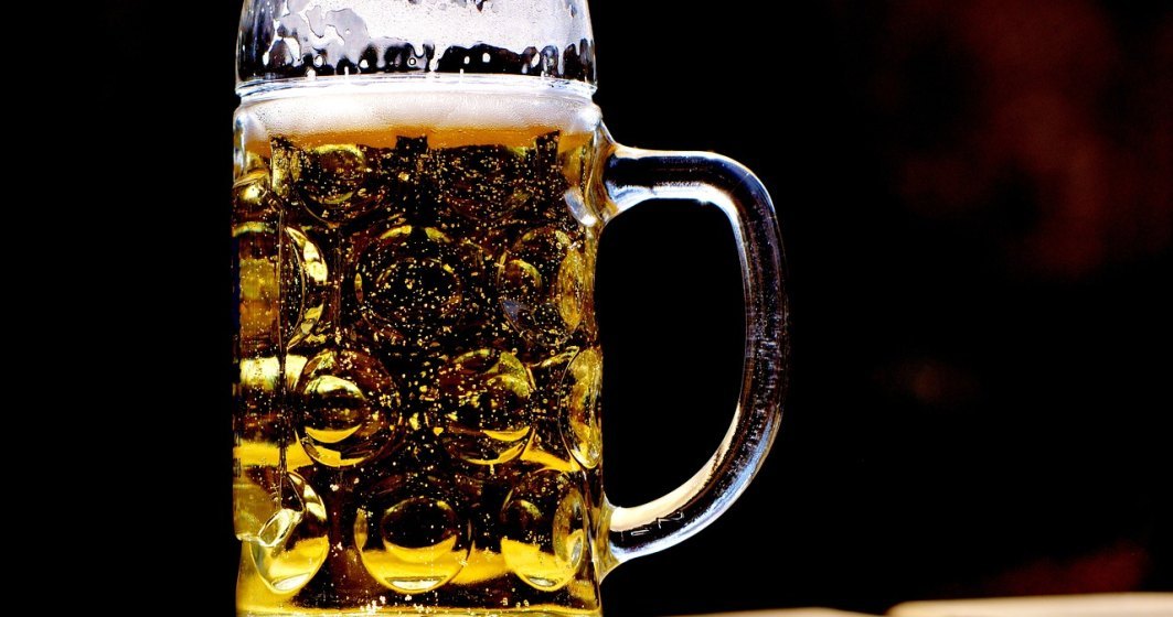 Consumul de bere a continuat să scadă în România în 2023. Piața s-a contractat la 15 milioane de hectolitri