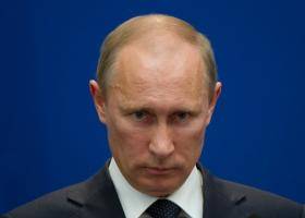 Putin introduce noi pedepse pentru încălcarea legii marțiale