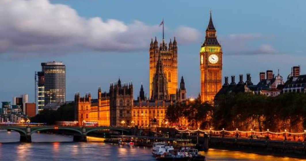 Londra intră în lockdown din cauza creșterii ratei de infectare cu coronavirus