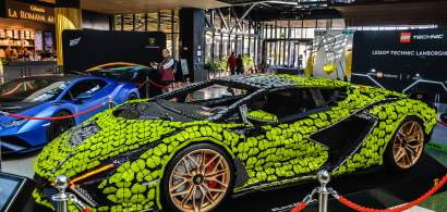 GALERIE FOTO | Cum arată un Lamborghini făcut din 400.000 de piese Lego la...