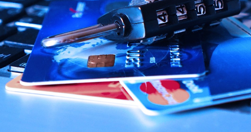Mit sau adevăr? Demagnetizarea cardului, furtul de bani prin NFC sau pericolul WiFi-ului public