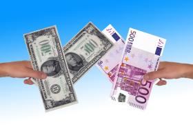 TOP dobânzi bancare: Cele mai bune dobânzi la depozite în euro și dolari