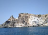 Poza 1 pentru galeria foto GALERIE FOTO | Milos, insula grecească cu plaje care poartă numele piraților