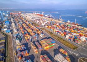 Portul Constanța a avut cel mai mare trafic de mărfuri din istoria sa în...