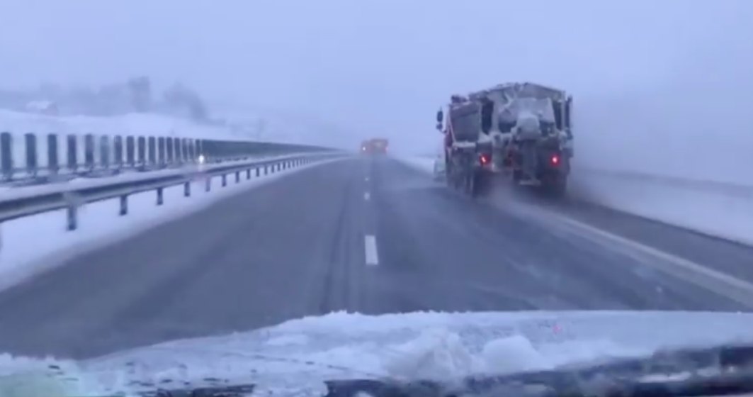 Circulaţie în condiţii de iarnă pe drumurile din centrul țării. Avertizări: cod galben și portocaliu