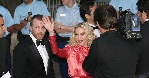 Madonna a atras 1,6 milioane de persoane la concertul gratuit de pe plaja...
