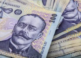Top 10 domenii cu cele mai mari, dar și cele mai mici salarii din România