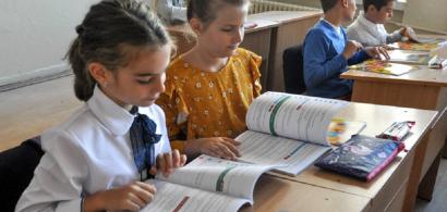 Ministerul Educației introduce un nou tip de bursă pentru elevii din România....