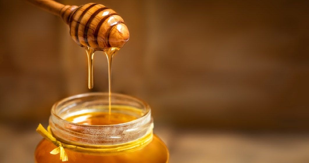 O nouă normă UE spune că borcanele de miere vândute în blocul comunitar trebuie etichetate cu țara de origine