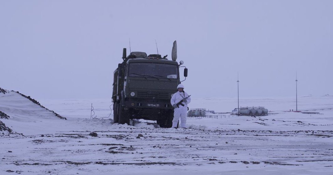 Rusia vrea să domine Polul Nord | SUA îi acuză că militarizează zona, dar rușii spun că americanii sunt de vină