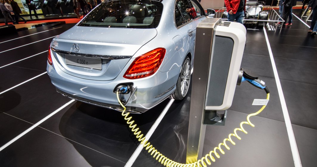 Olana va interzice masinile diesel si pe benzina din 2030, iar olandezii au inceput sa cumpere masini electrice