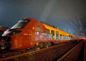 Rama electrică ALSTOM, primul tren nou cumpărat de România de 20 de ani...