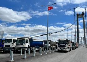 Podul suspendat peste Dunăre va fi dat în circulaţie pe 6 iulie