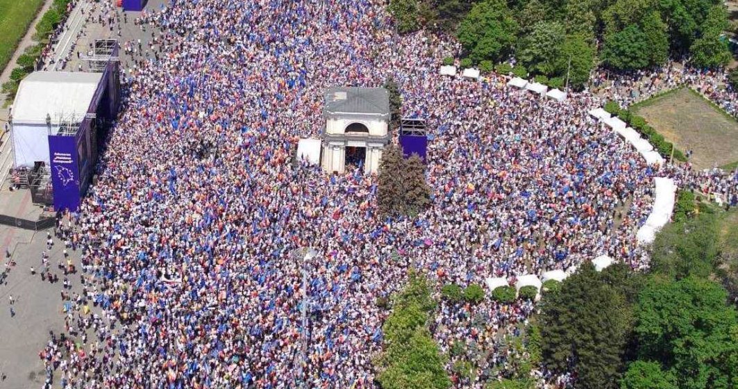 Peste 75.000 de persoane participă la mitingul pro-european din Republica Moldova