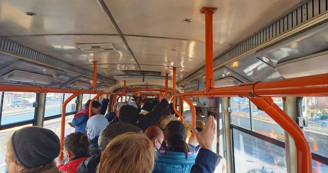 Protestul de la metrou aglomerează tramvaiele și autobezele și triplează prețurile la Uber și Bolt