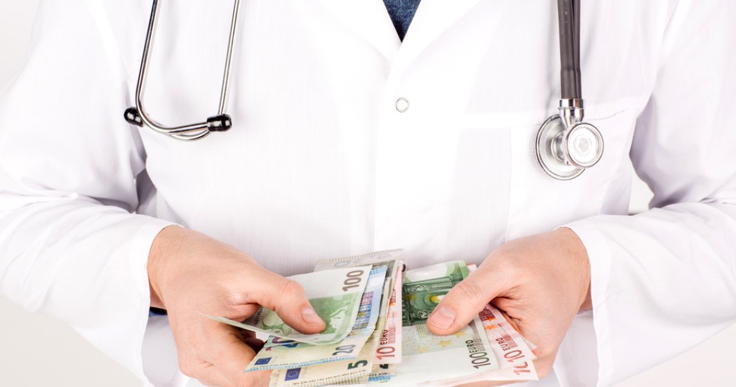 Ce salarii au castigat angajatii din sistemul de sanatate privat in 2018? Medicii din regiunea Moldovei, salarii cu 30% mai mari fata de cei din Capitala