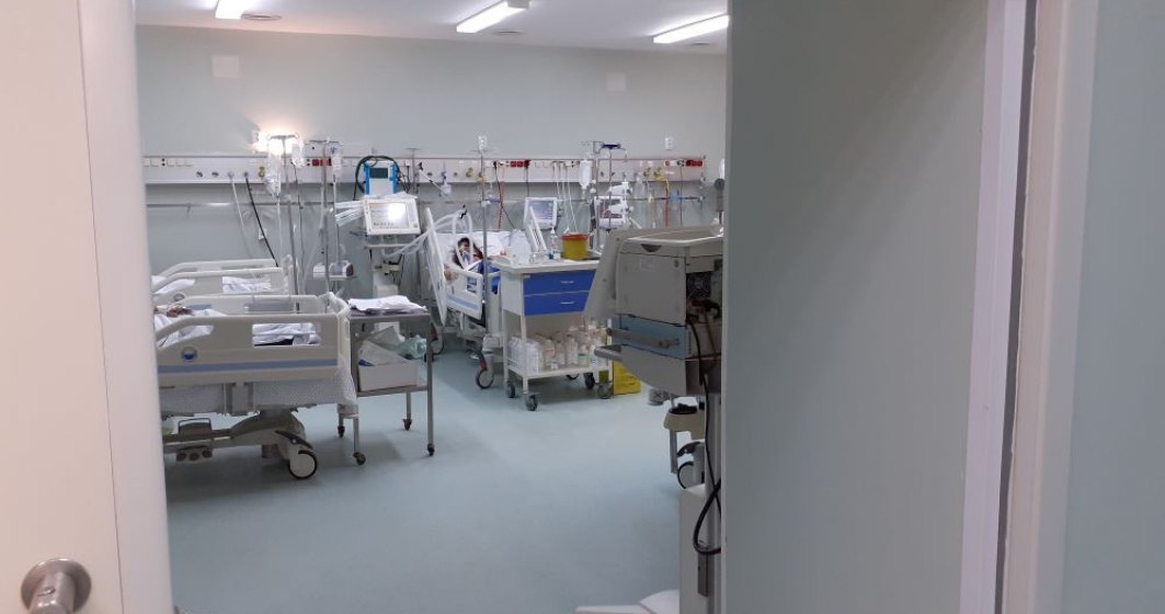 FOTO REPORTAJ într-un spital suport COVID: Cum e o zi în combinezon