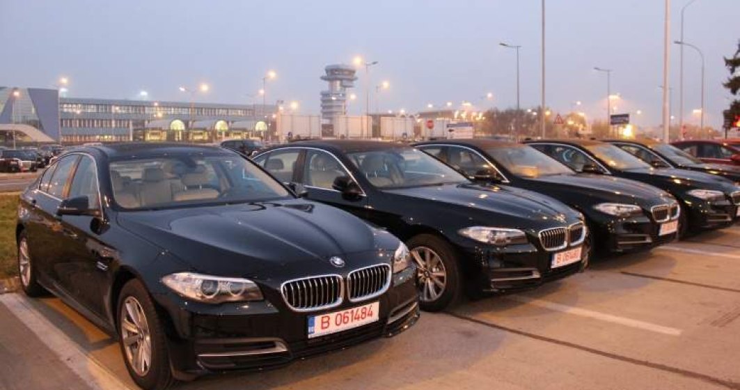 Romani vor modele BMW negre si Mercedes-Benz albe