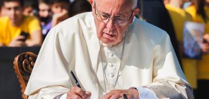 Papa Francisc ii condamna pe cei care pornesc razboaie "fara sa stie sa-si...