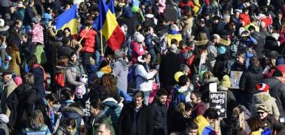 Zeci de studenti din Cluj au ajuns in Gara de Nord; prima oprire a fost la...