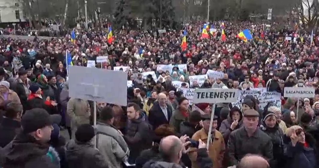 Miting la Chişinău: Participanţii au cerut demisia guvernului şi achitarea facturilor pentru lunile de iarnă