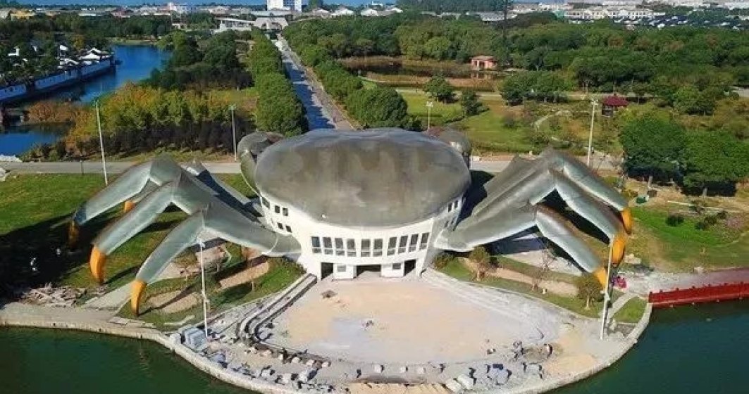 Cea mai urâtă clădire din China: Centrul cultural în formă de crab