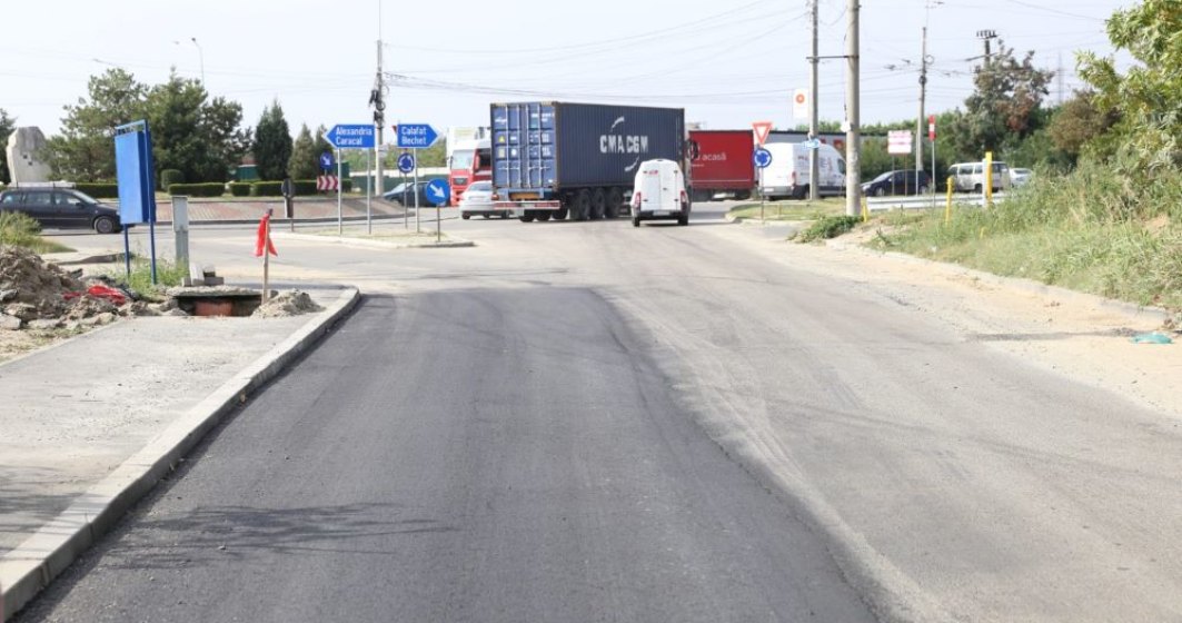 Dilemele birocrației: Stradă asfaltată doar pe jumătate într-o comună din Dolj