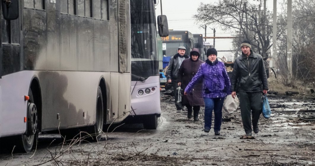 Circa 100.000 de ucrainieni și-au părăsit până acum casele din fața invaziei ruse
