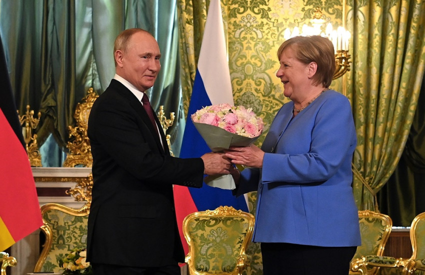 Merkel si Putin